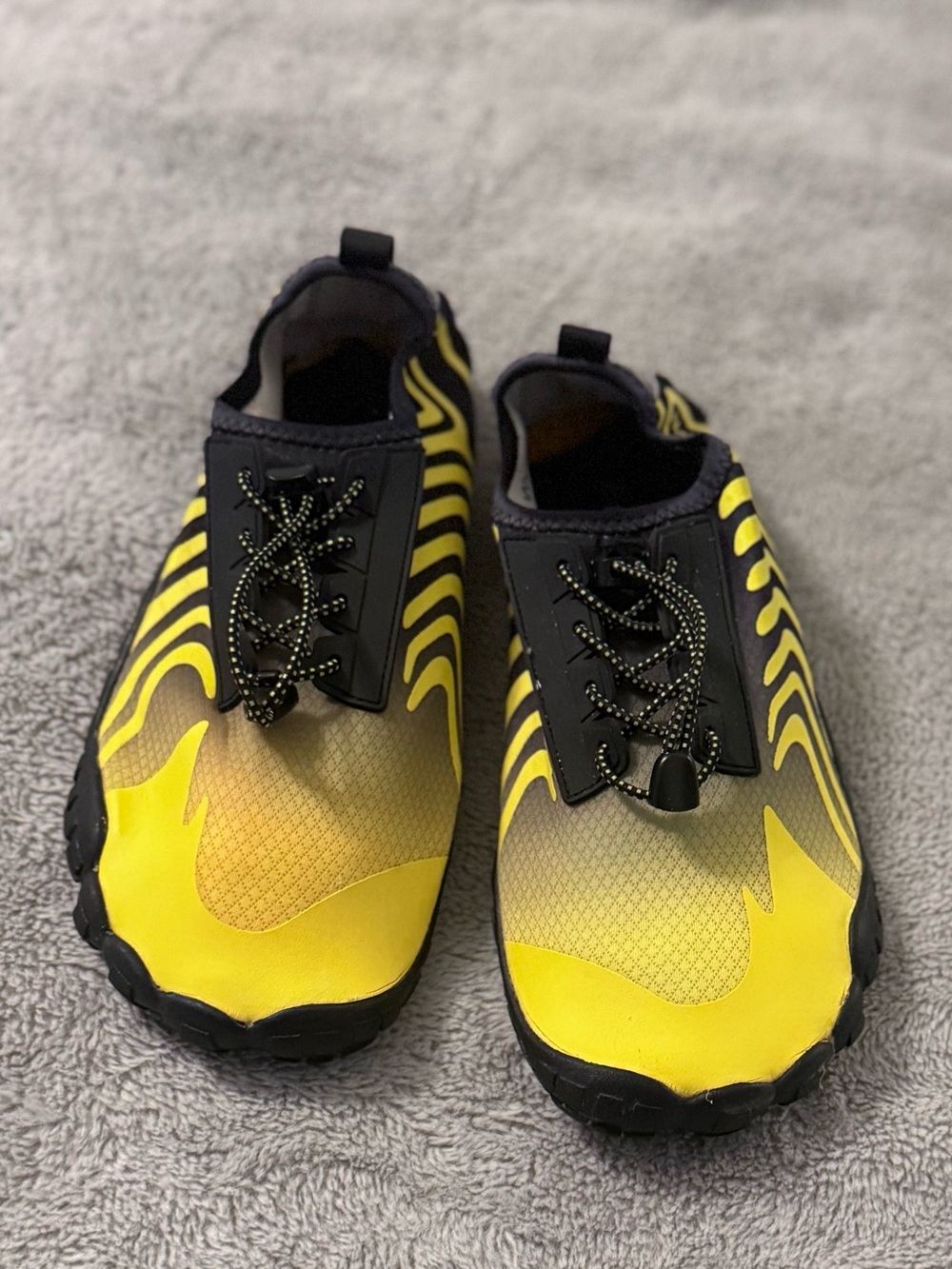 Weweya Barefoot/ Minimalist /water shoes/ yellow & black women’s size 9 - Picture 5 of 5